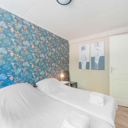 Beautiful In With Garden Holiday home *