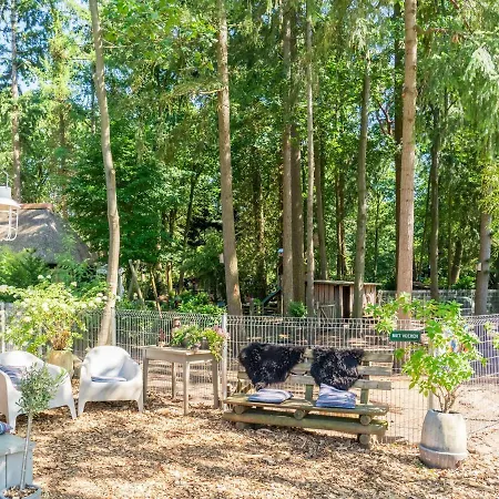 In Gelderland Near Den Bramel Holiday home *